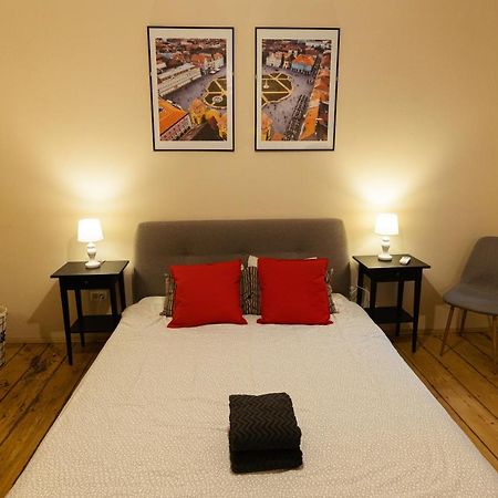 Chic Apartment In Historical City Center Тимишоара Экстерьер фото