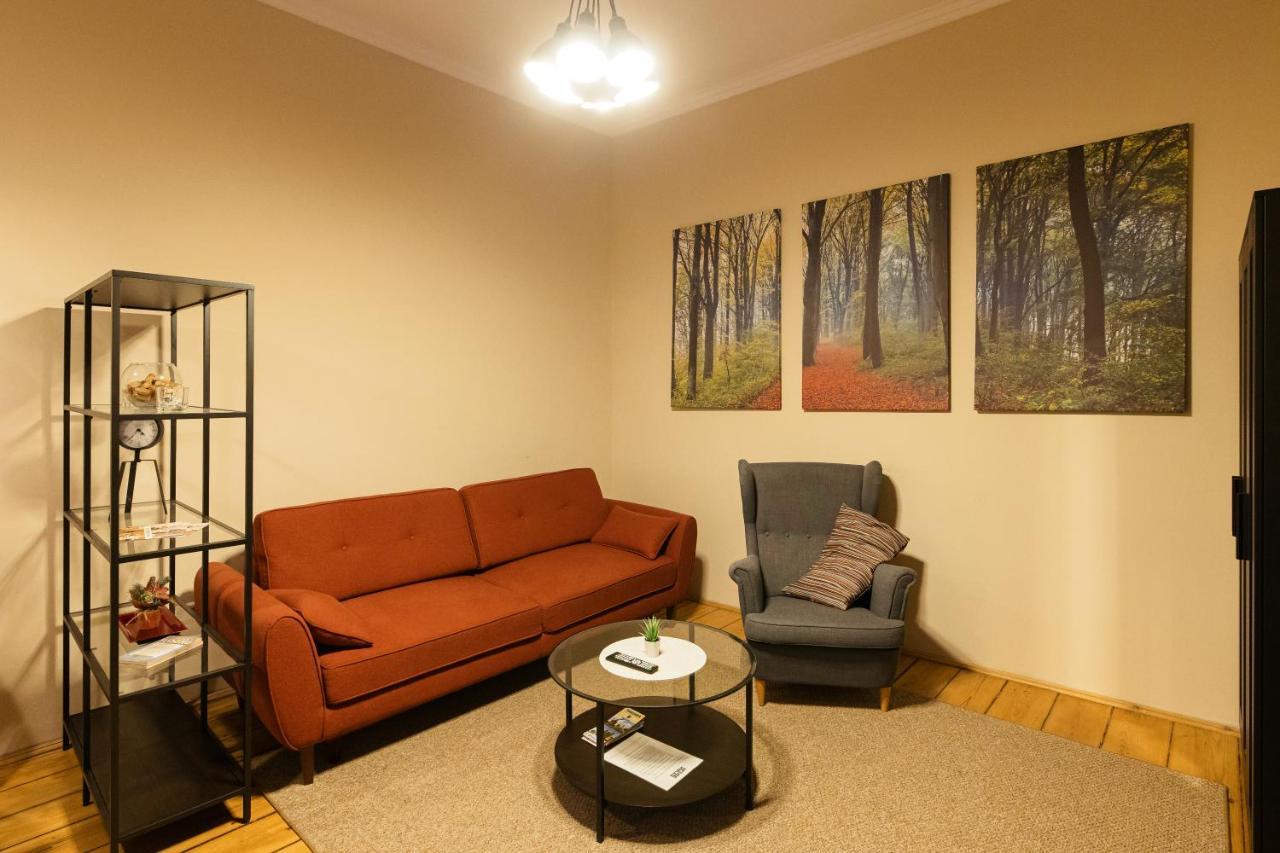Chic Apartment In Historical City Center Тимишоара Экстерьер фото