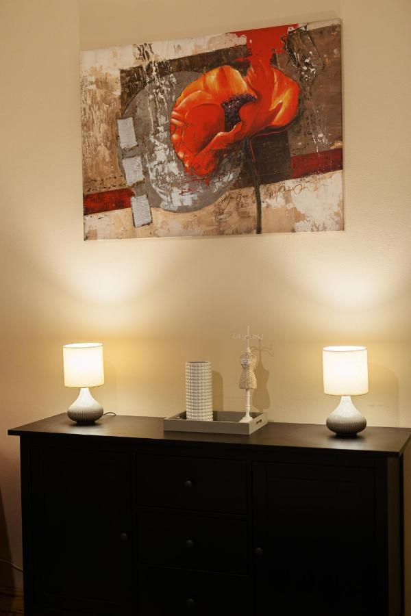 Chic Apartment In Historical City Center Тимишоара Экстерьер фото
