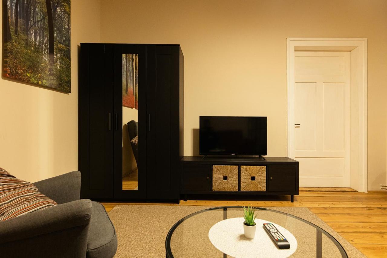 Chic Apartment In Historical City Center Тимишоара Экстерьер фото